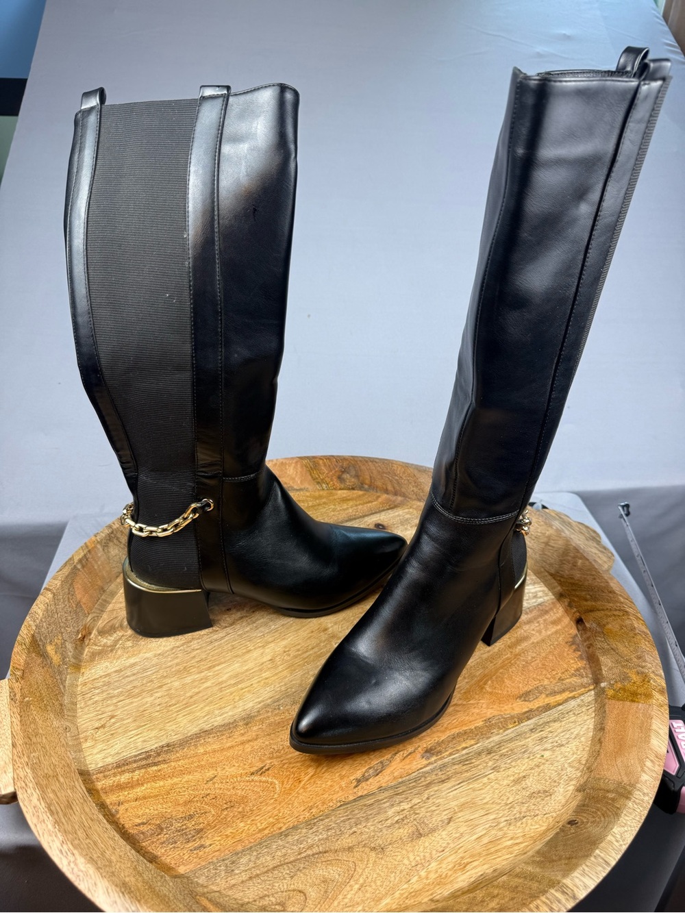 Torgeis New York Black Knee High Gold Chain Block Heel Boots Size 6.5
